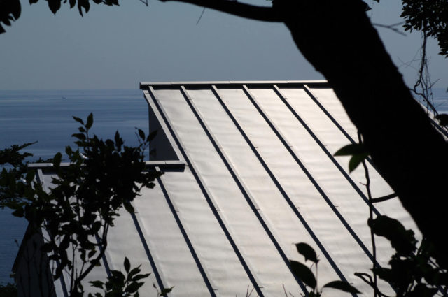 屋根　ガルバリウム